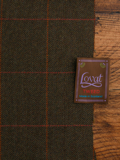 Capa con cuello anudado en tweed Lovat marrón intenso forrada con Liberty Fabrics